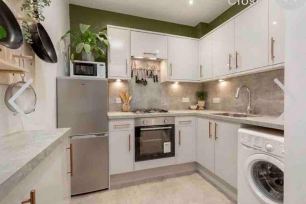 Cosy 2 Bedroom Flat In Edinburgh Edimburgo Exterior foto